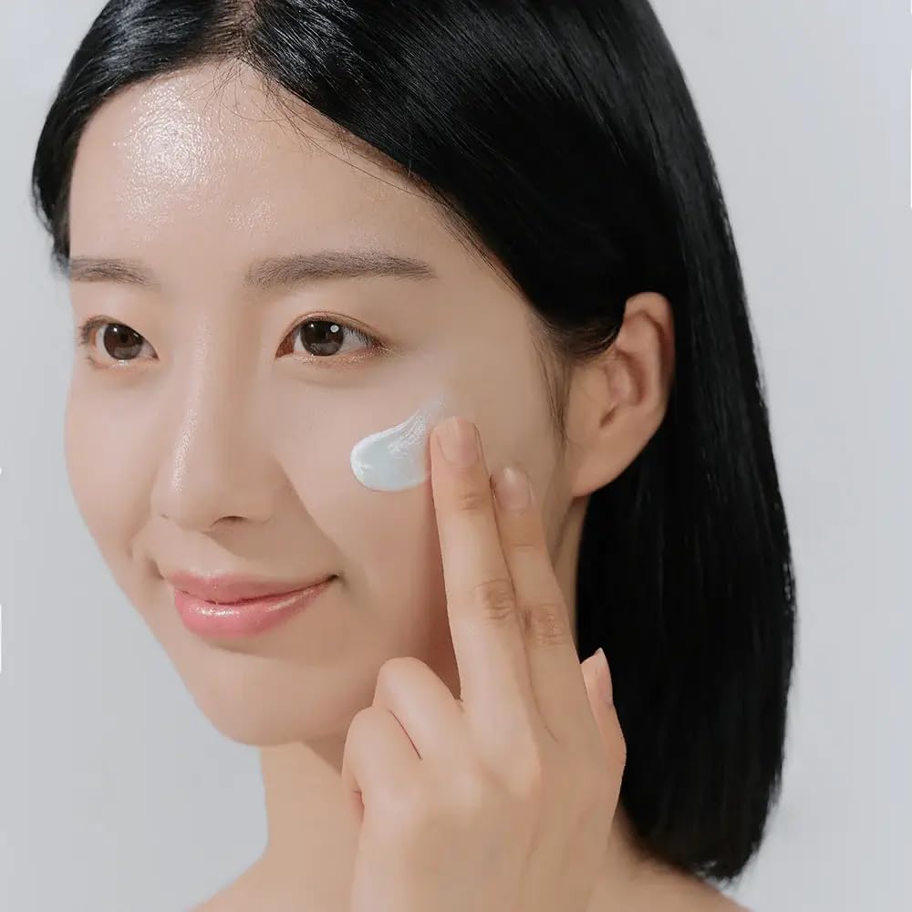 SKIN1004 Centella Hyalu‑Cica Water‑Fit Sun Serum 50ml - Lightweight Hydrating Sunscreen Serum with Centella & Hyaluronic Acid, Korean Skincare for Daily UV Care
