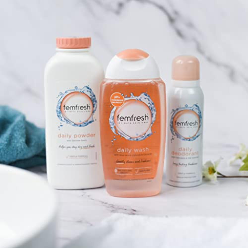 Femfresh Intimate Wash 250ml, Daily pH-Balanced Cleanser, Soap Free, Aloe Vera and Calendula, Hypoallergenic, Dermatologist and Gynaecologist Tested, Suitable for Sensitive Skin