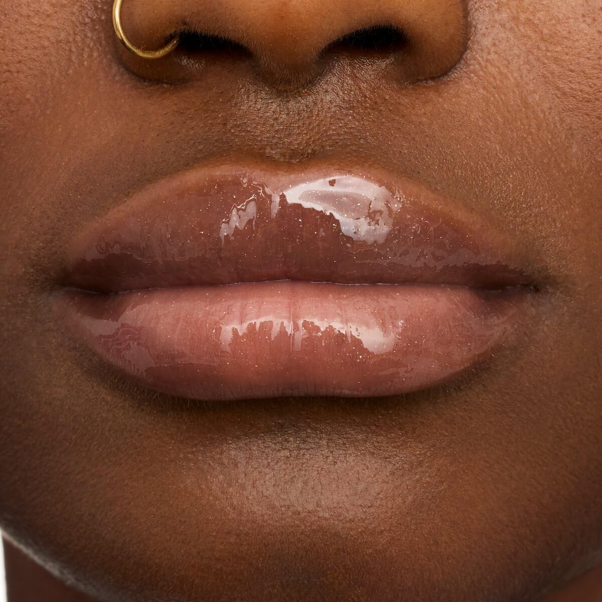 Essence Extreme Shine Volume Lip Gloss 102 Sweet Dreams Glossy Finish Enhances Lips With Plumping Effect